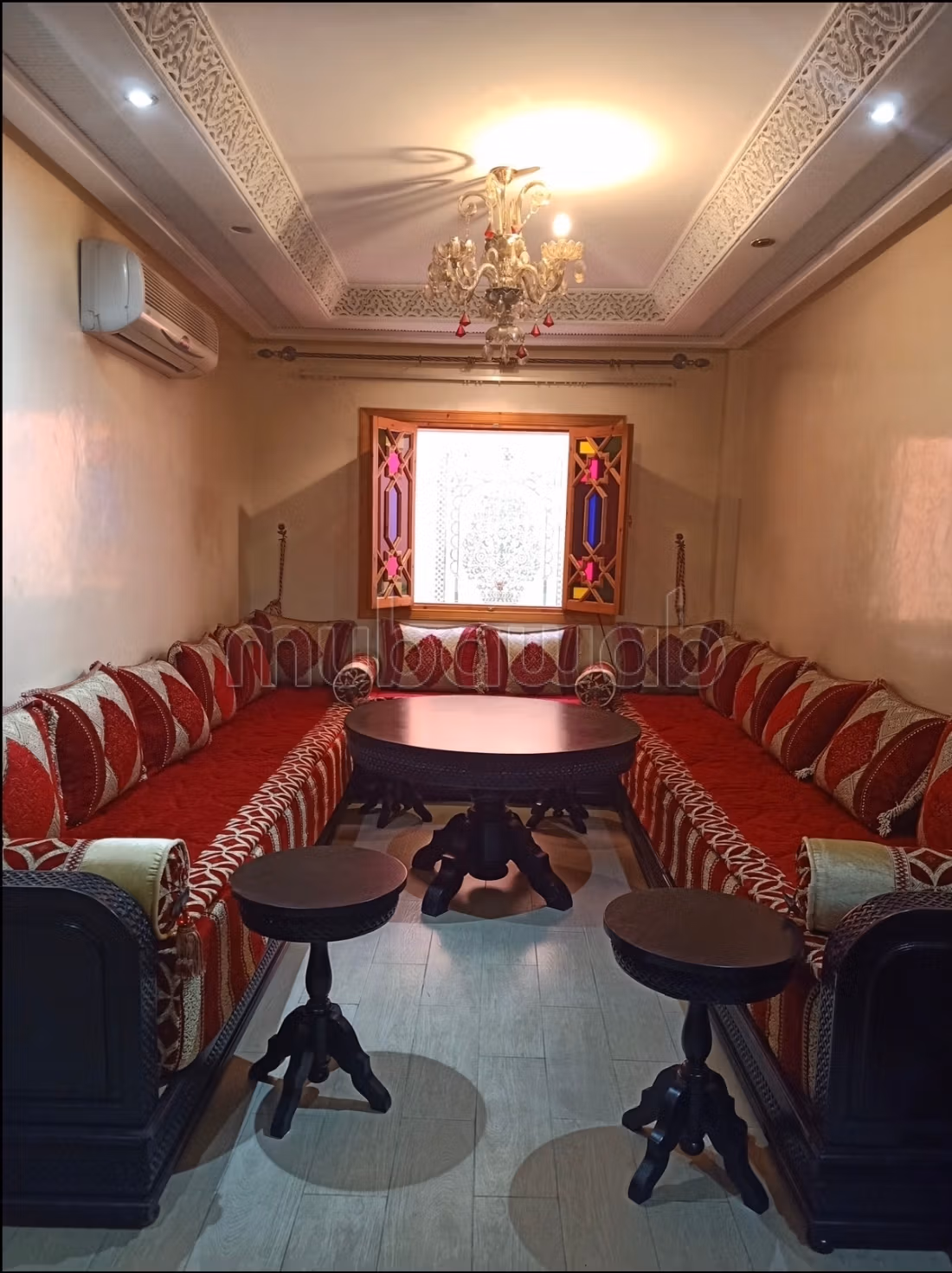 Vente d'un bel appartement à Ain Mezouar. 2 chambres. Belle terrasse et jardin
