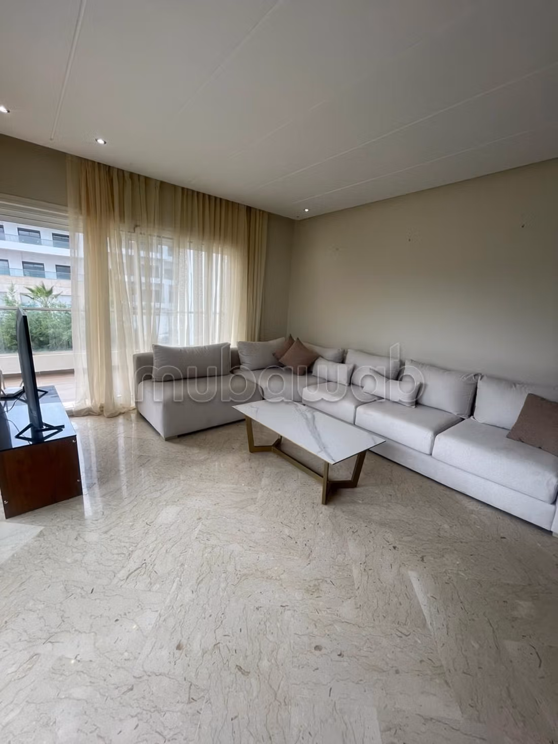 Ravissant appartement meublé