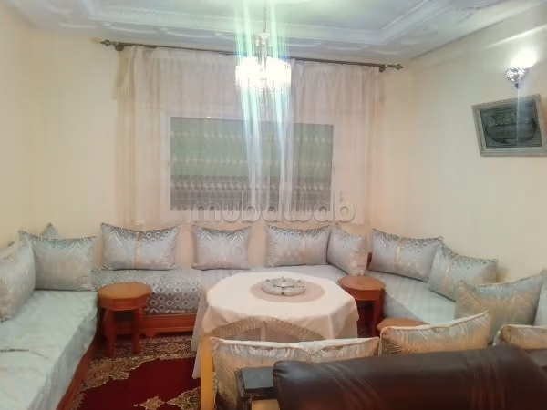 Appartement merveilleux à vendre à Hay Al-Hadiqah. 3 pièces