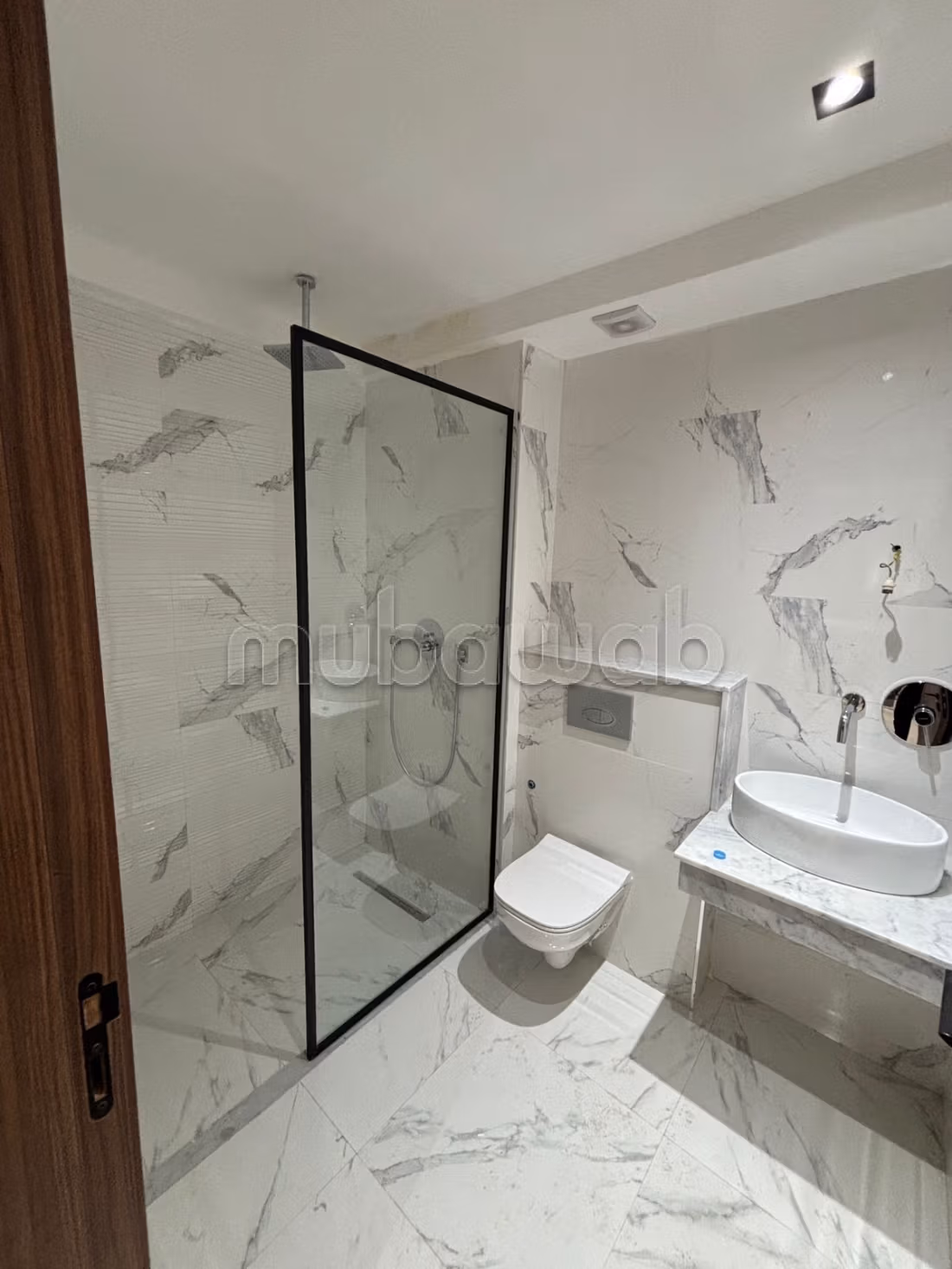 Location d'un appartement à Ain Mezouar. 2 pièces confortables. Bien meublé — 4