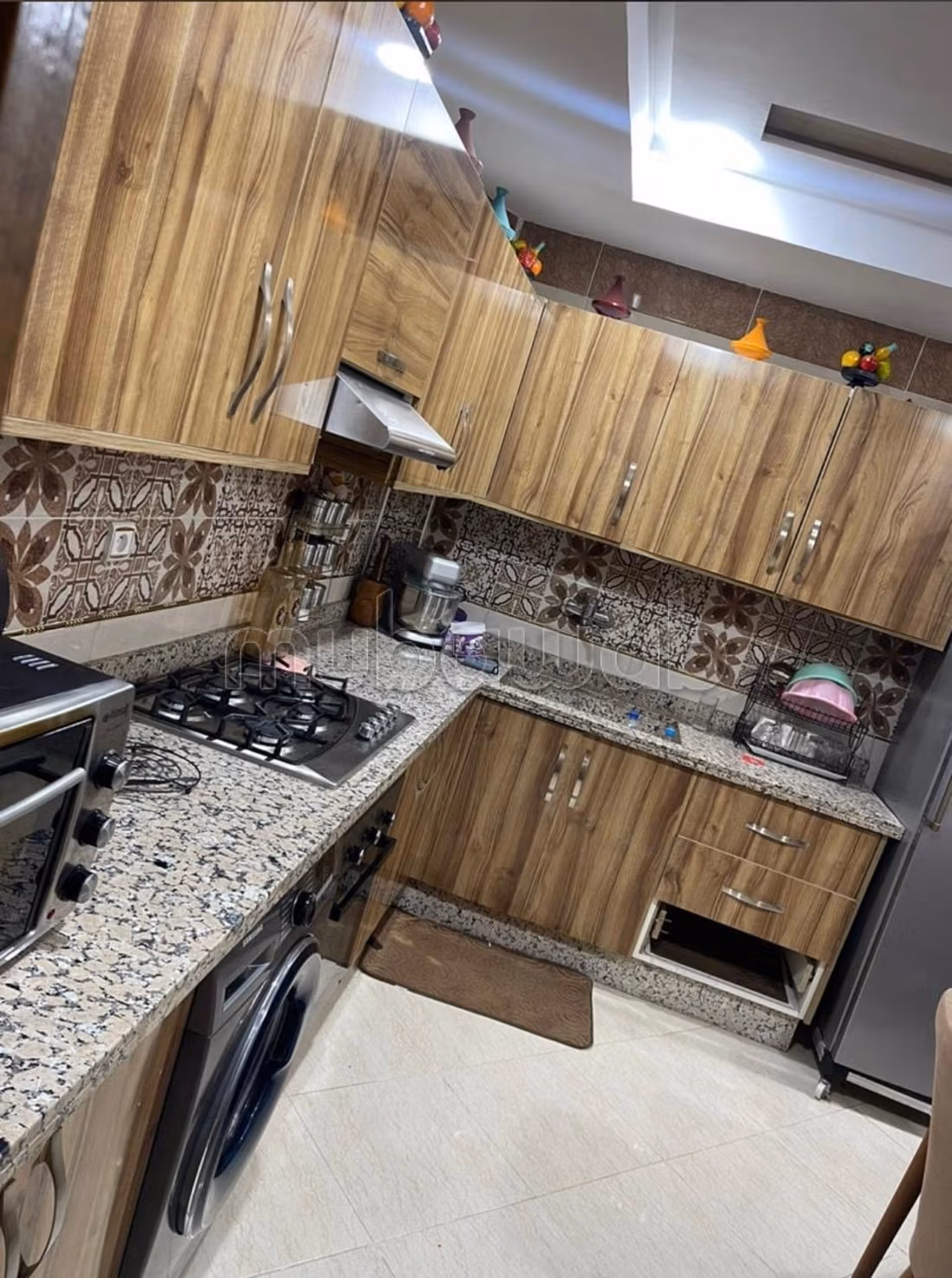 Appartement à louer à Marjane. 
3 pièces confortables. 
Bien meublé