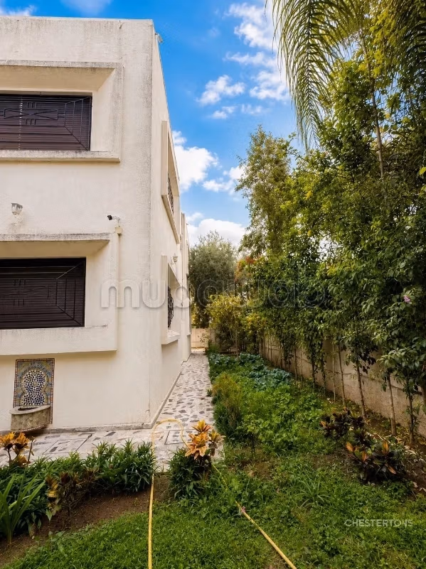 Family Villa Facing Full South in Hay Riad