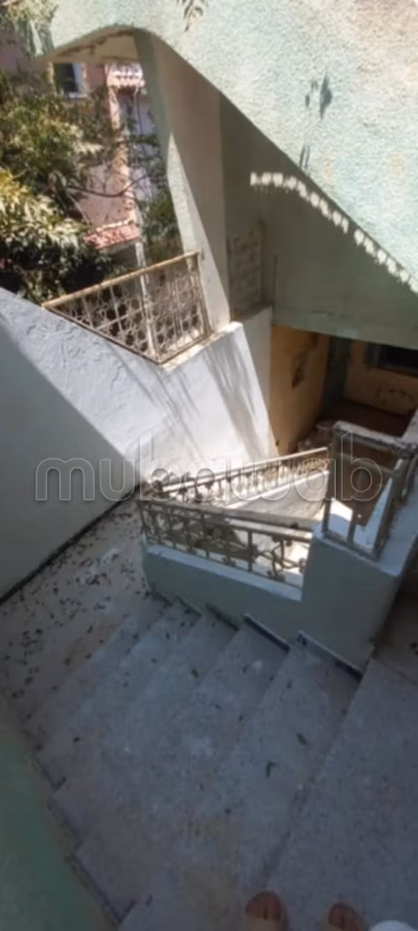 House for sale in Cité Ezzouhour. 6 beautiful rooms
