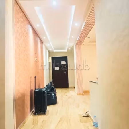 Apartment for sale in the city of Rahma. Total area 95 m². Parking space and elevator