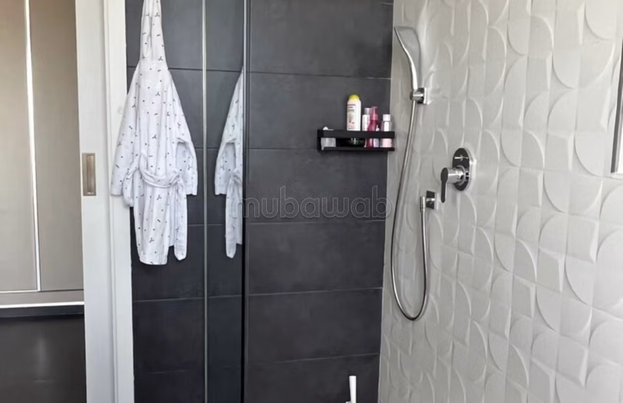 Appartement a vendre avec terrasse et garage
quartier administratif — 6