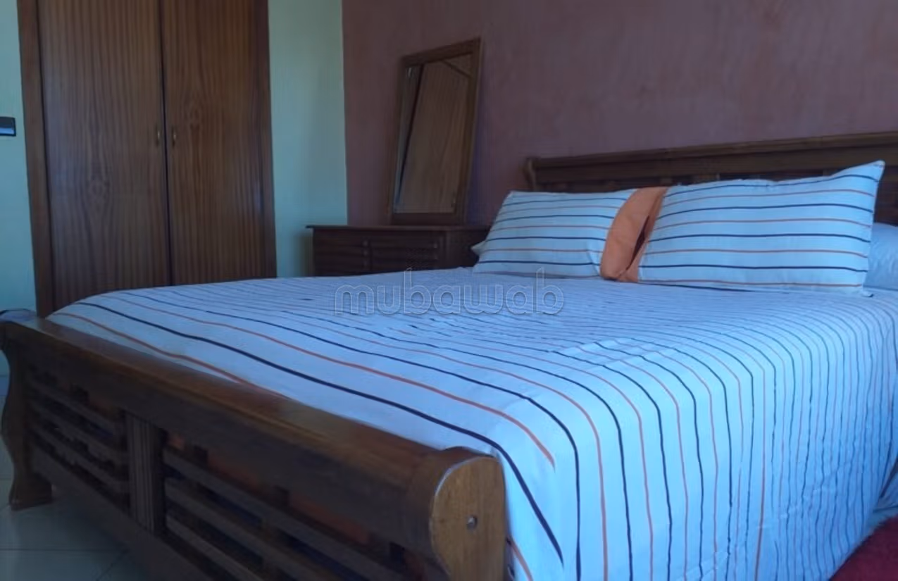 Appartement a louer a tanger avec garage 
situation centre ville — 2