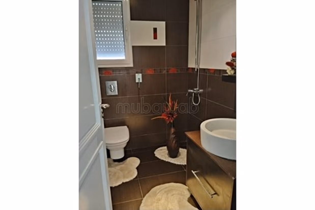 A Vendre Villa avec Piscine à Chotrana 1
