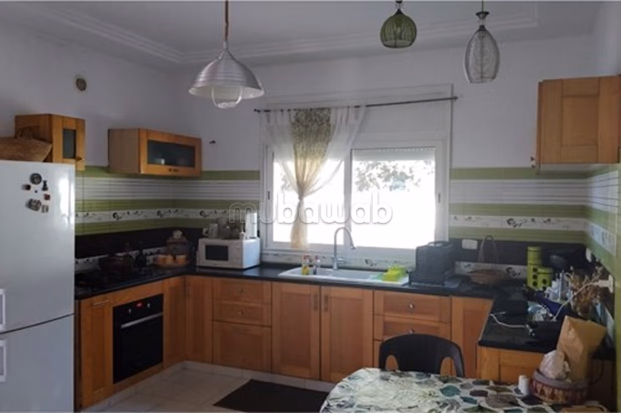 A Vendre Villa avec Piscine à Chotrana 1