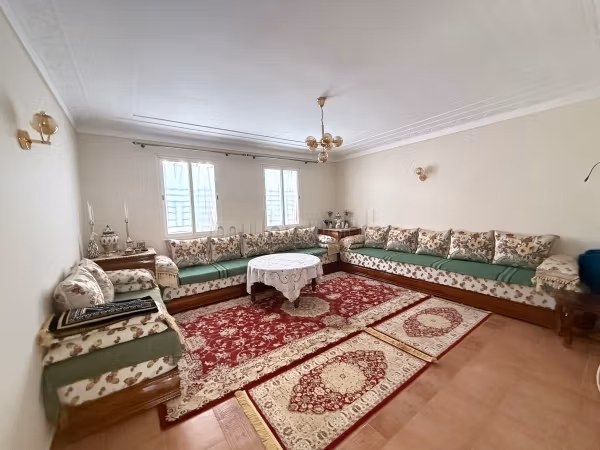 Appartamento in affitto in Route de Safi najd. Superficie totale di 78 m². Arredata
