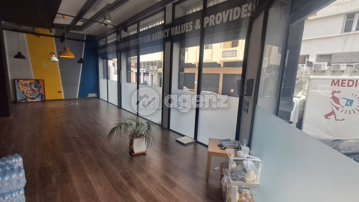 Comercio en alquiler 125 m² Burger Casablanca