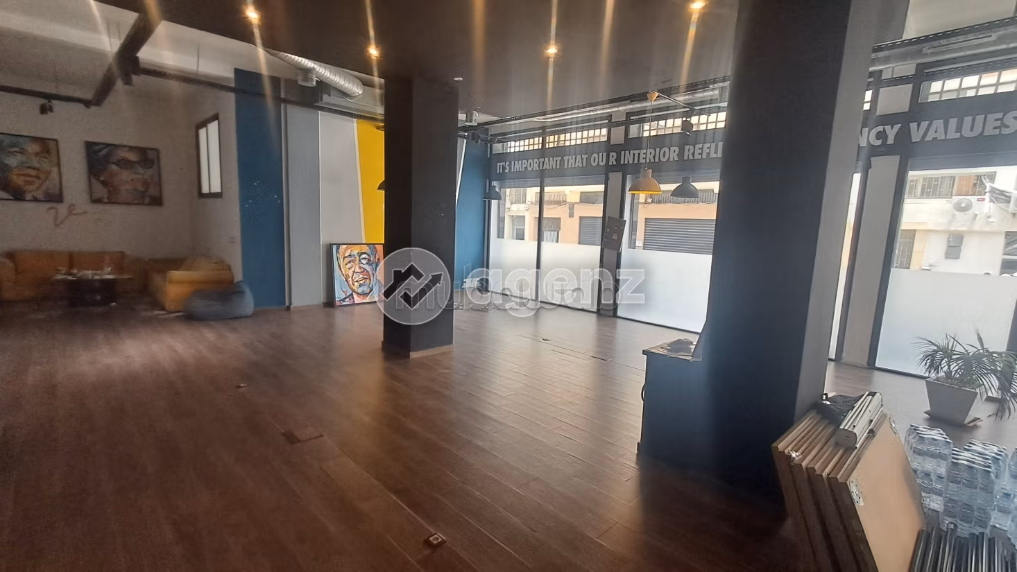 Comercio en alquiler 125 m² Burger Casablanca