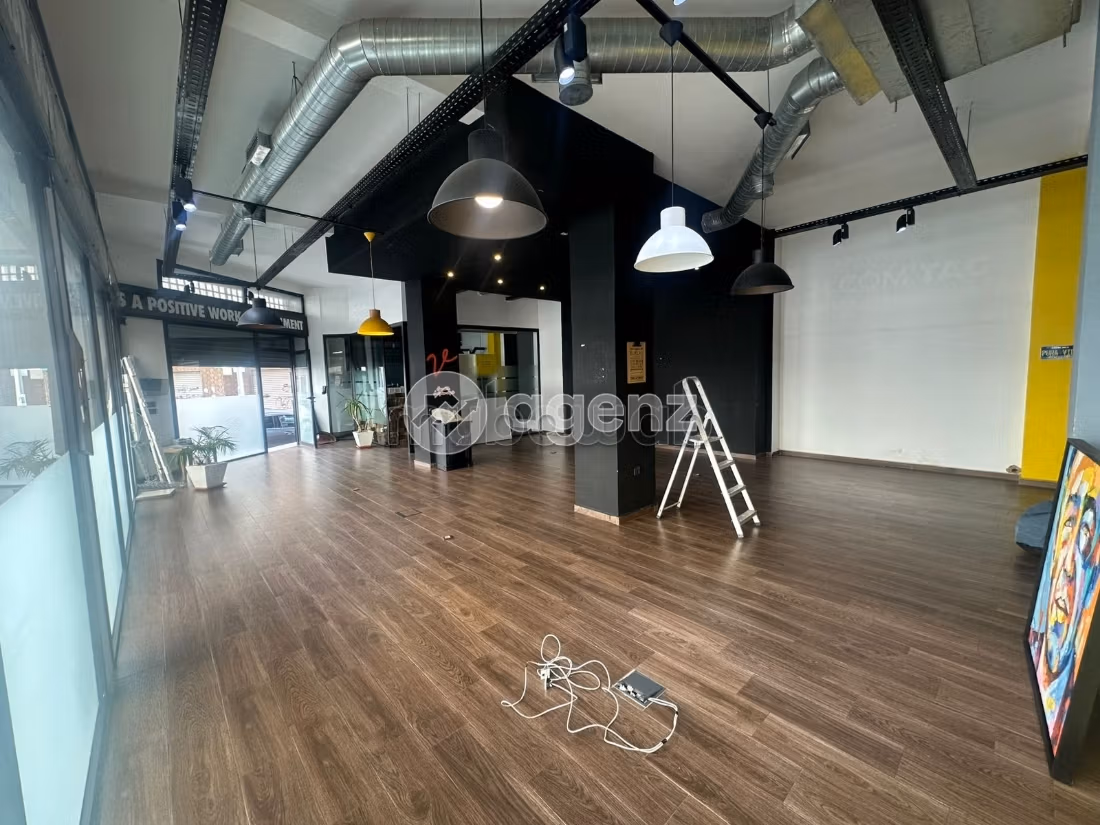 Comercio en alquiler 125 m² Burger Casablanca