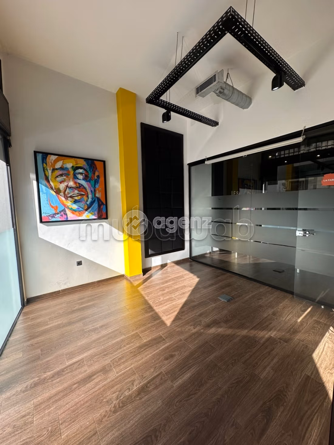 Comercio en alquiler 125 m² Burger Casablanca