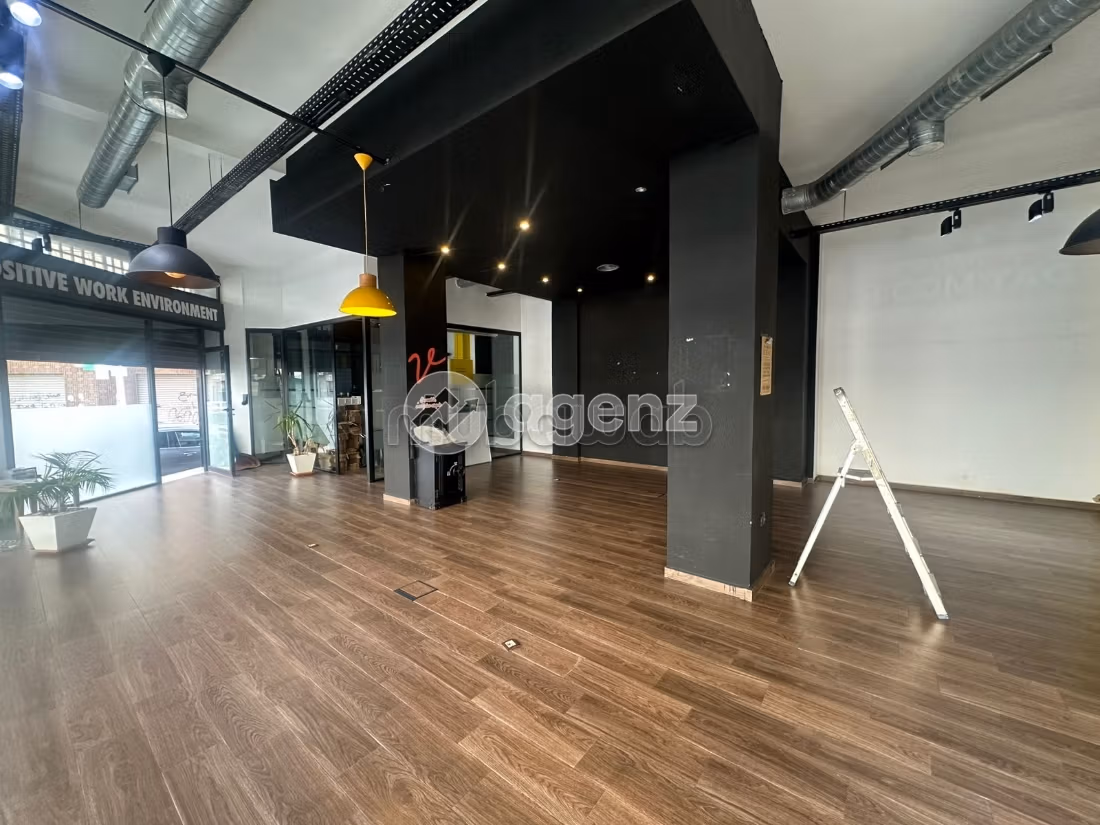 Comercio en alquiler 125 m² Burger Casablanca