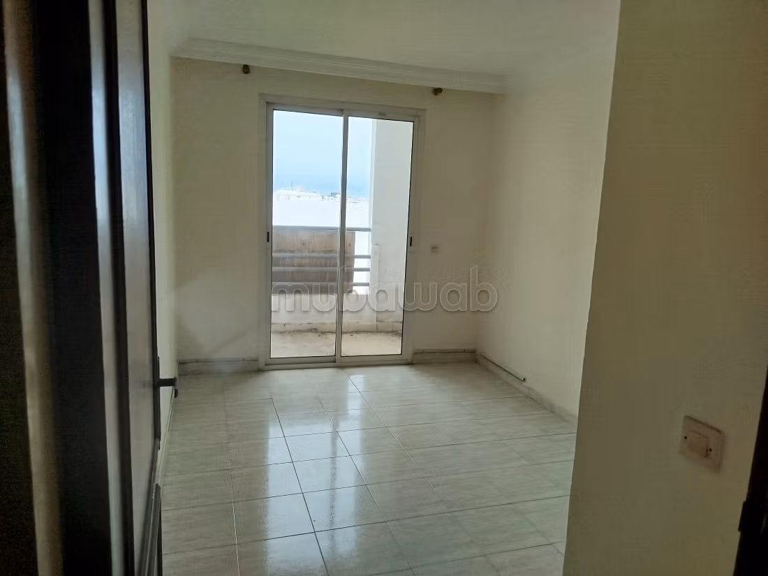 Beautiful offices for rent in Palmier. Total area 82 m². With elevator and terrace