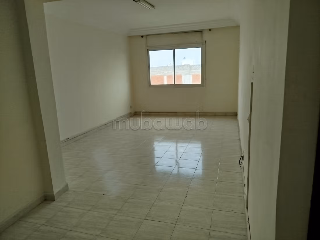 Beautiful offices for rent in Palmier. Total area 82 m². With elevator and terrace