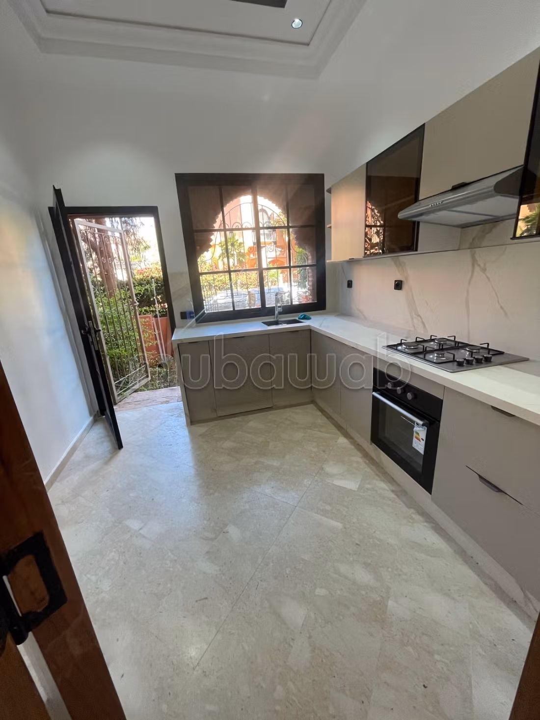 Villa titree 320m² 8km route fes