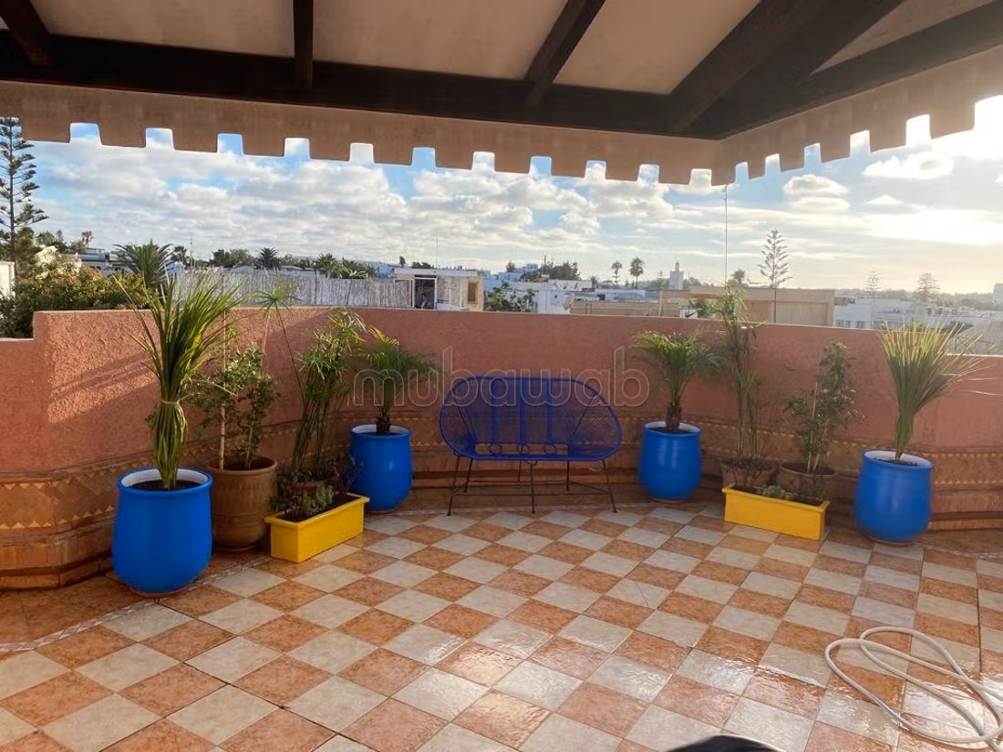 Agréable Triplex à Vendre 
Quartier prisé 
Aviation Mabella