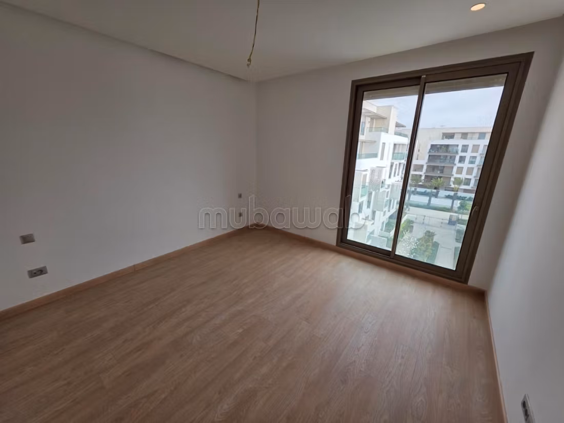 Appartement en location à Souissi. 
2 chambre — 4