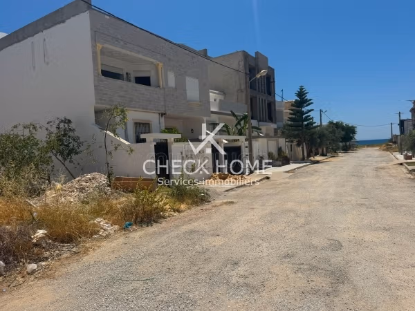 A Vendre à Maamoura Terrain avec permis de bâtir