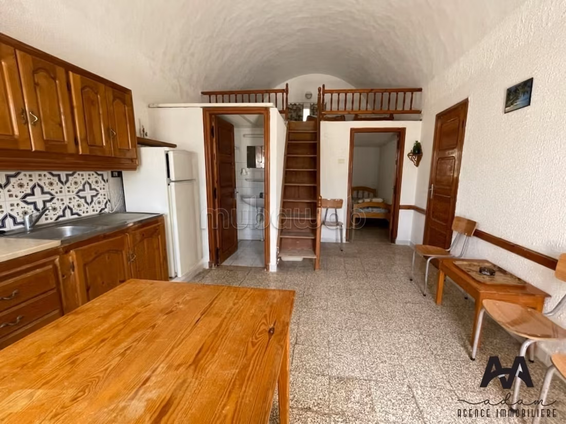 Casa di ospitalità e svago di 3264m² a Tazarka