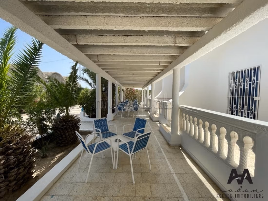 Casa di ospitalità e svago di 3264m² a Tazarka
