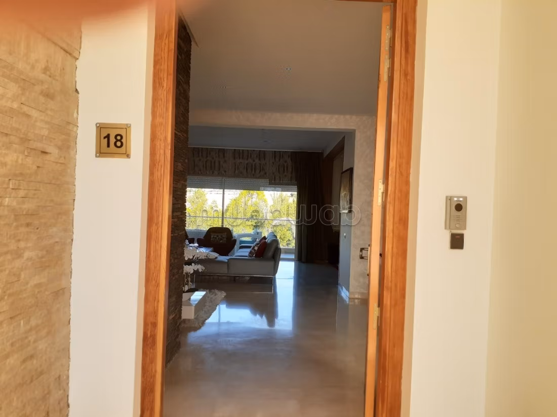 Luxe villa te koop in Basatine El Menzeh