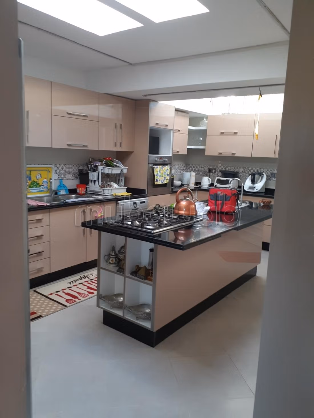Luxe villa te koop in Basatine El Menzeh