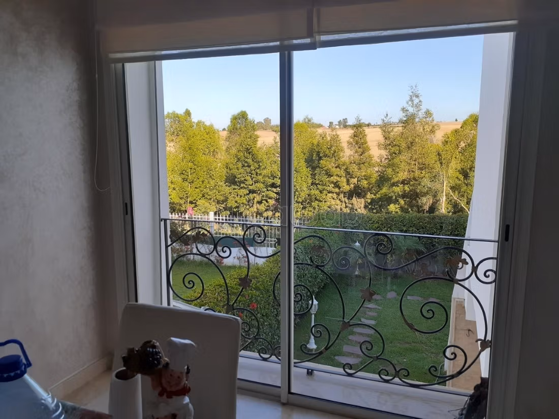 Luxe villa te koop in Basatine El Menzeh