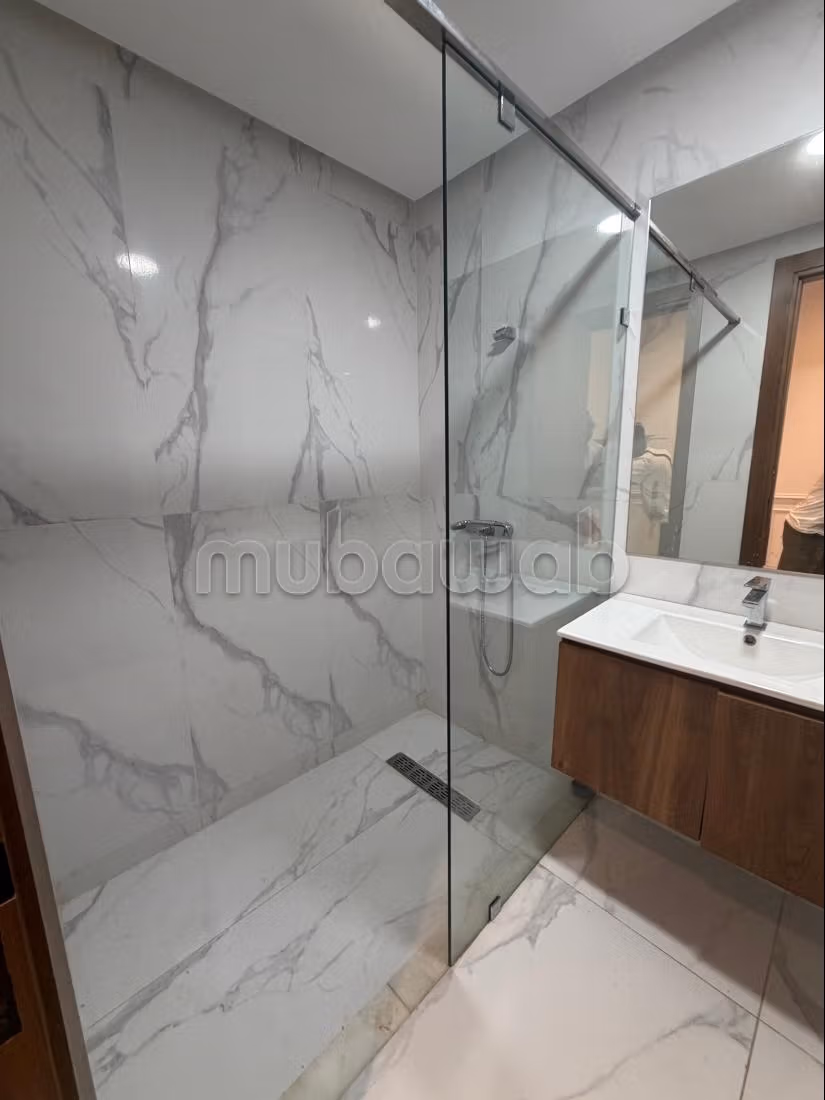 Affitto di un appartamento a Dar Bouazza. 3 camere piacevoli. Arredato