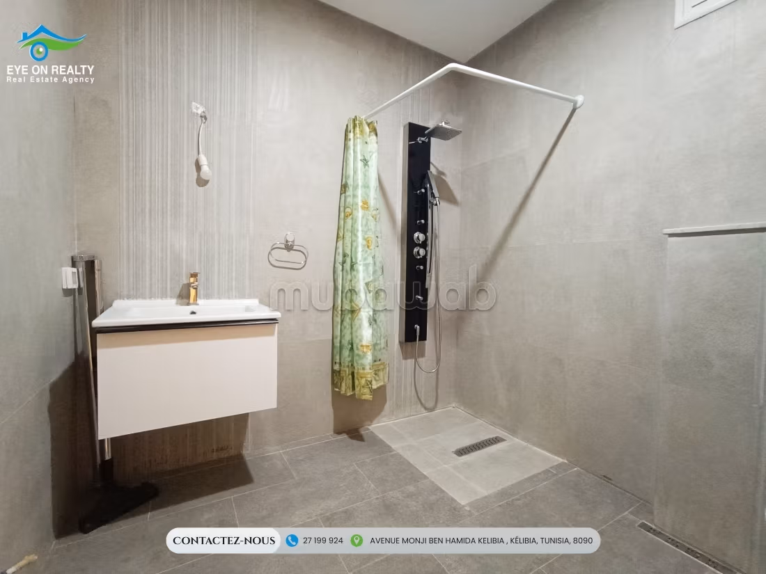 Appartement S4 à Kélibia avec 2 garages