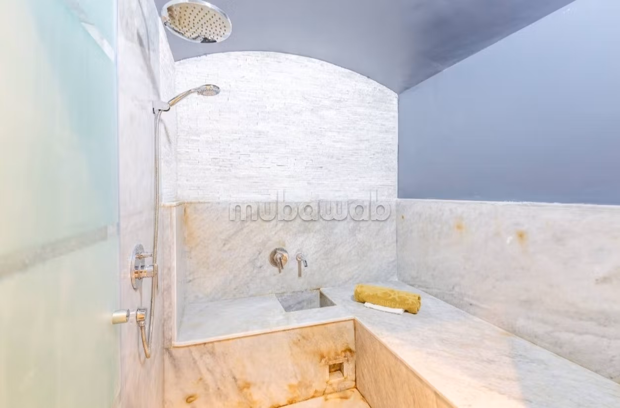 Villa di Prestigio, venduta Arredata, con Piscina e Hammam