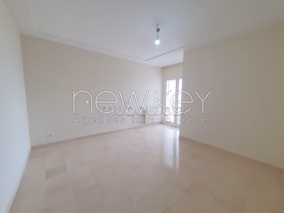 Appartement S2 à vendre à La Soukra