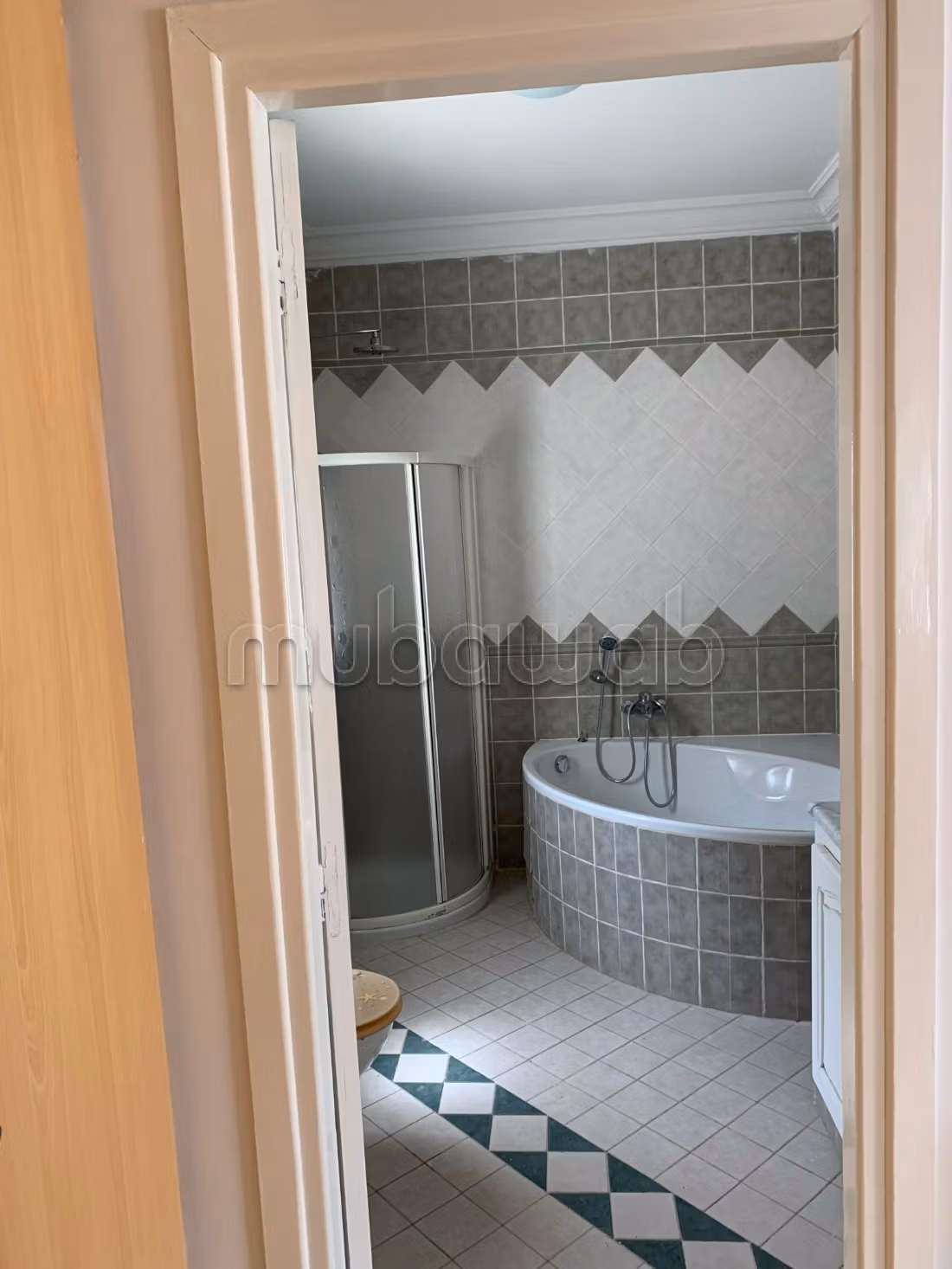 For rent a villa in Soukra
