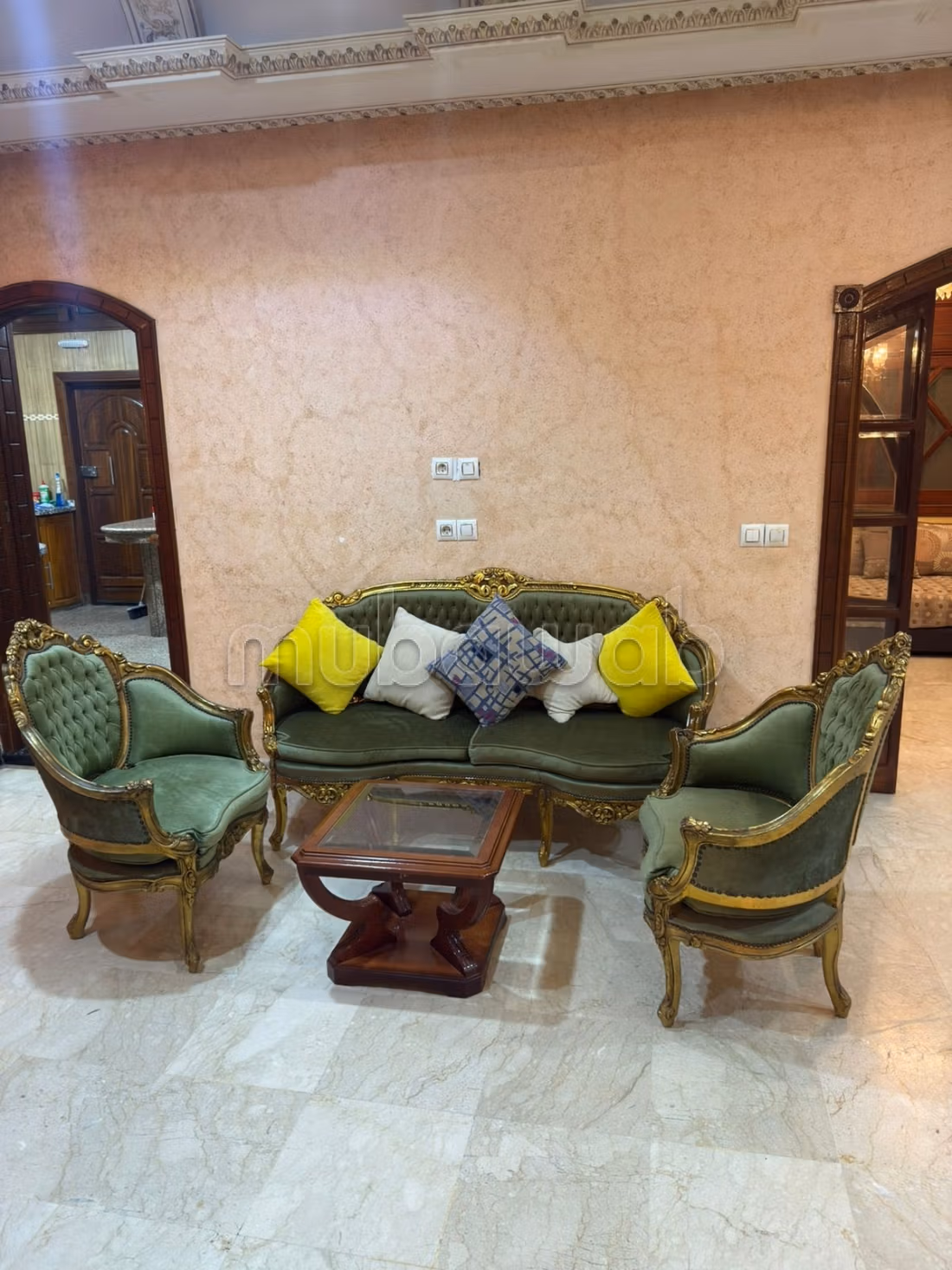 Magnifica villa in vendita. 5 camere confortevoli. Arredamento