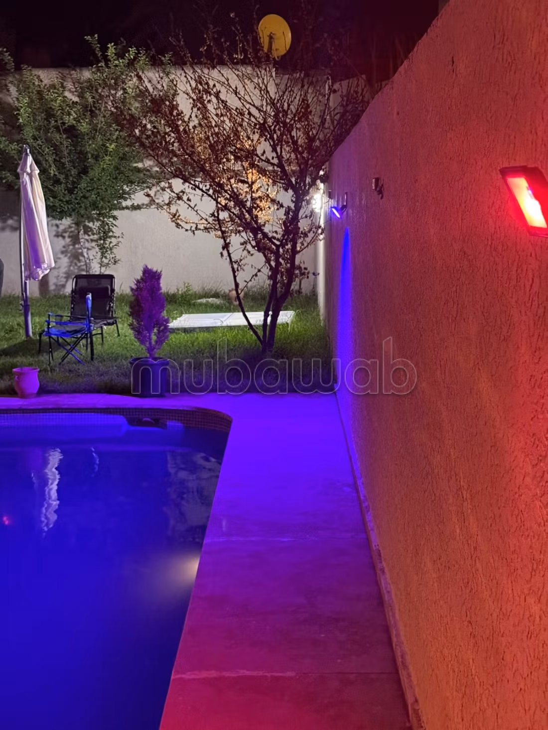 Magnifica villa in vendita. 5 camere confortevoli. Arredamento