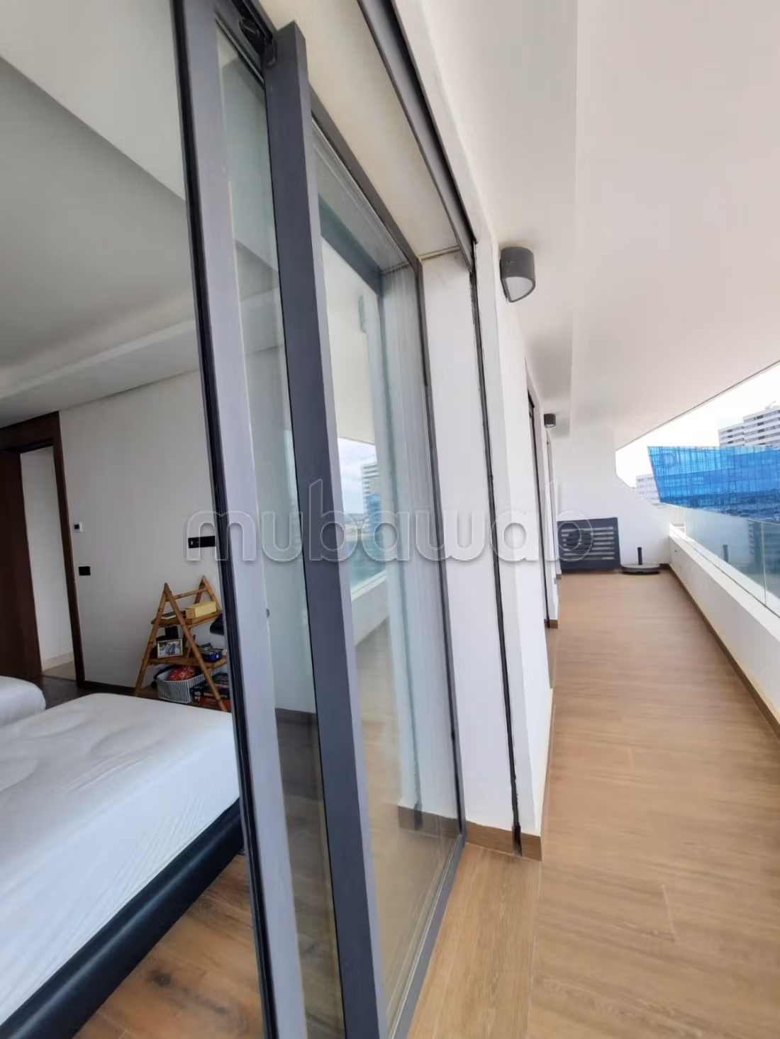 Bel appartement meublé en location à Casa Finance City. 4 grandes pièces. Meublé — 4