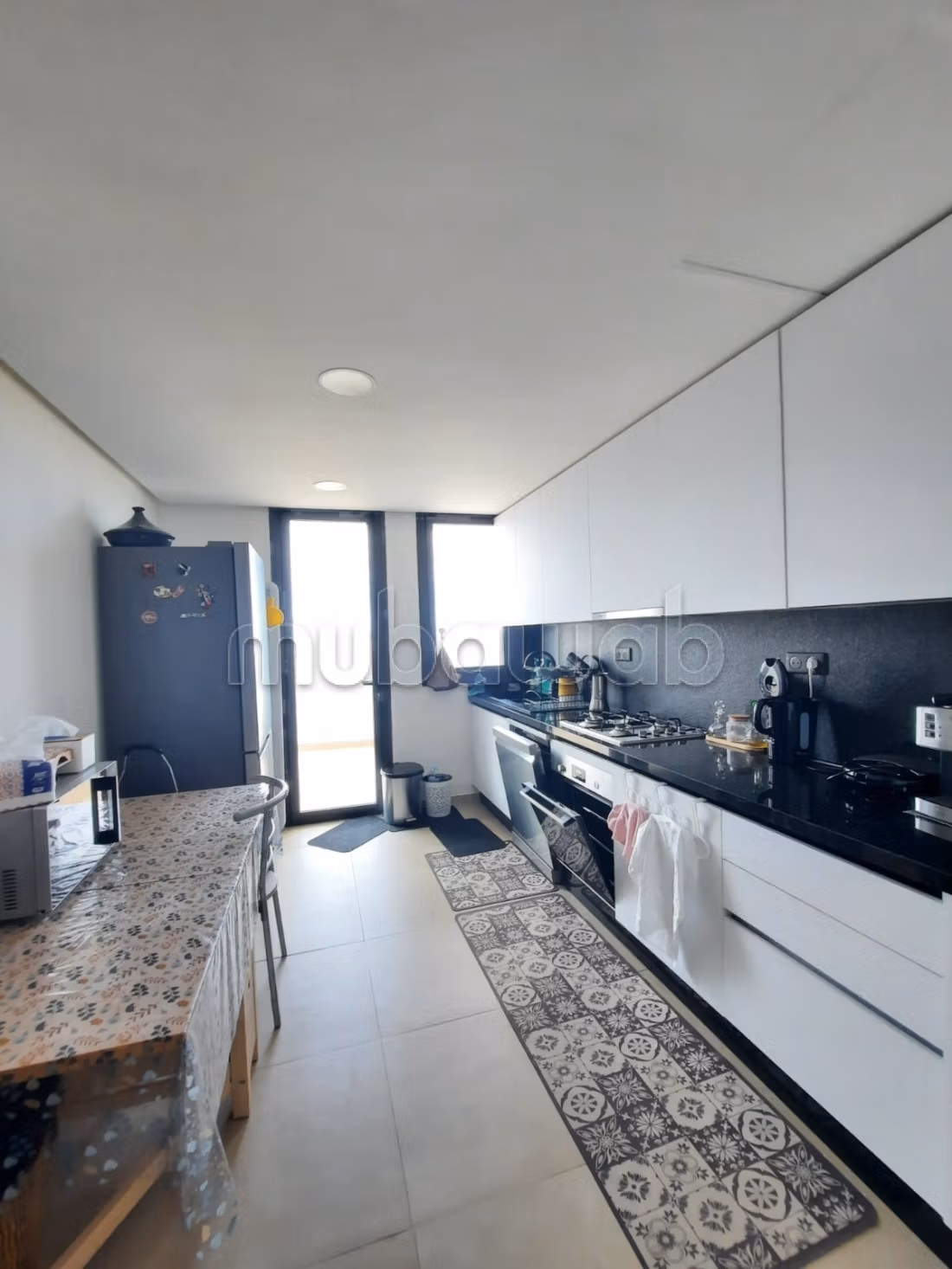 Bel appartement meublé en location à Casa Finance City. 4 grandes pièces. Meublé — 5