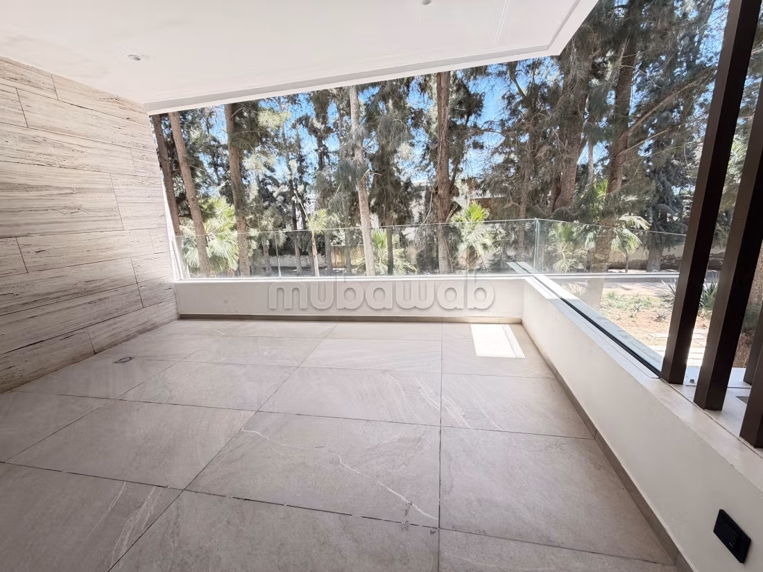 Bel Appartement à louer
orangeraie de Souissi — 4