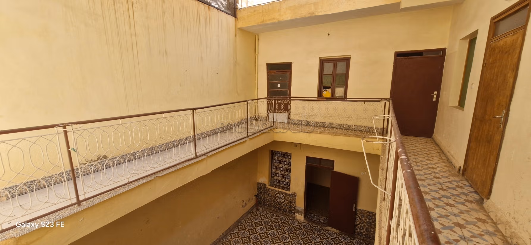 Riad Traditionnel en Ciment de 80 m²