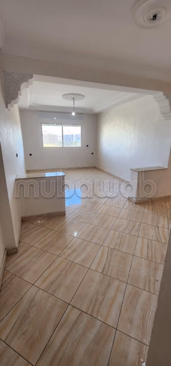 Lege appartement te huur – 109 m²