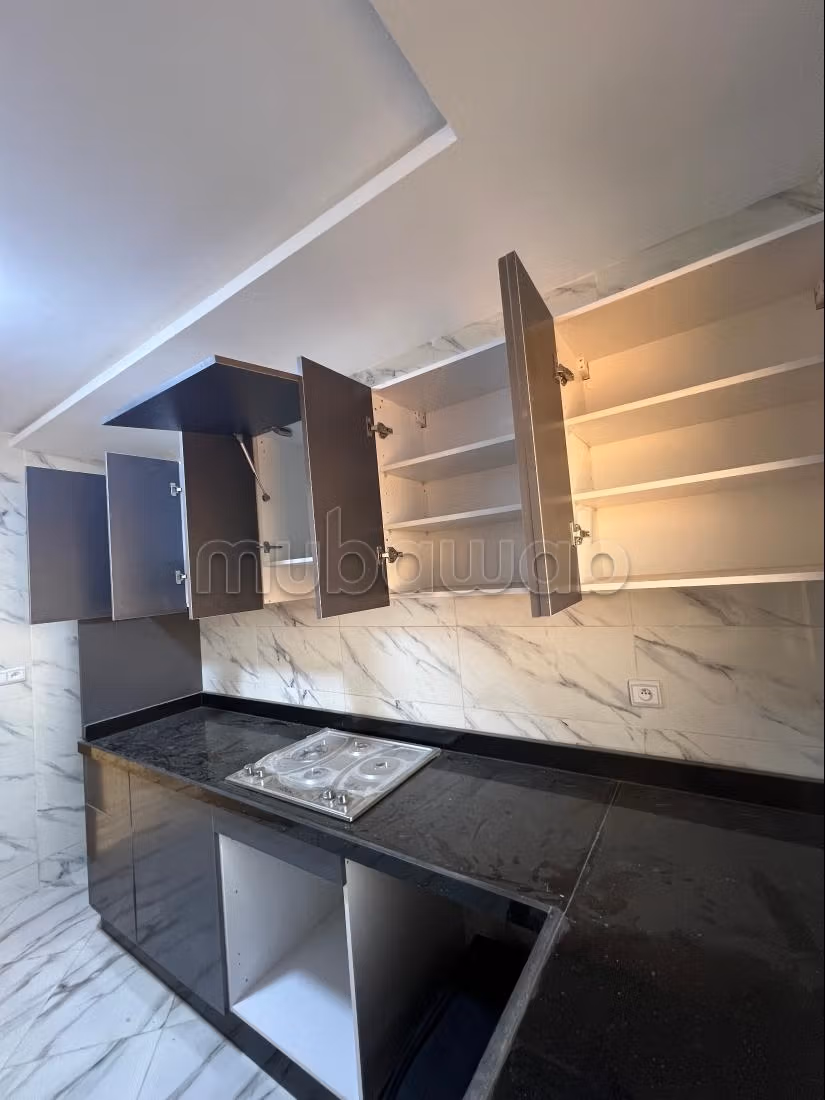 Superbe appartement à vendre à Ahlane. 2 chambres. Ascenseur et terrasse — 6