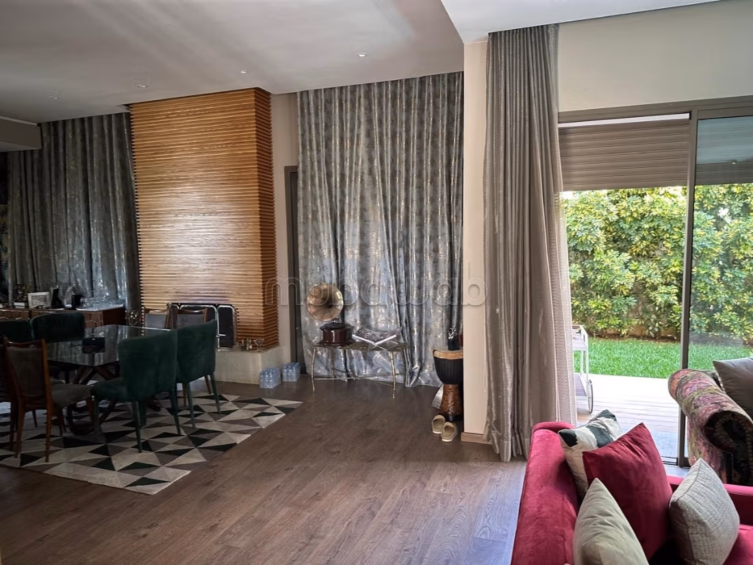 Villa de luxe à vendre à Dar Bouazza. 3 chambres. Jardin