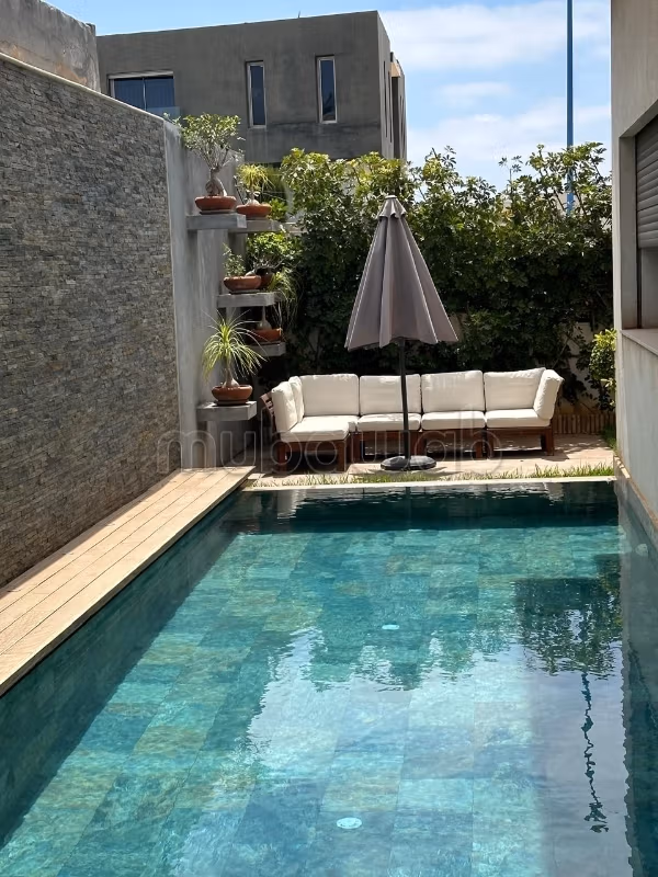 Luxe villa te koop in Dar Bouazza. 3 slaapkamers. Tuin