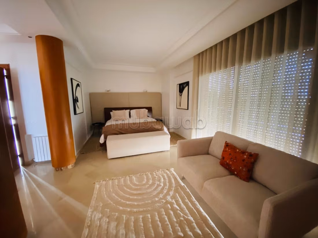Location a very nice FURNISHED villa in Souissi