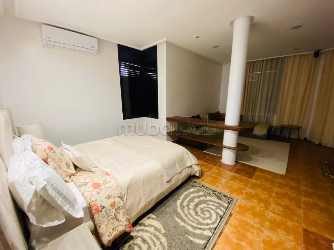 Location a very nice FURNISHED villa in Souissi
