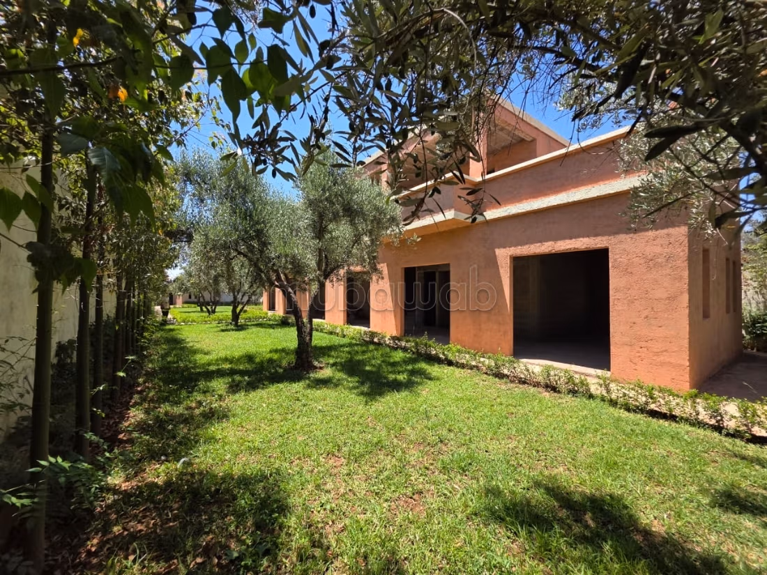 Villa di lusso in vendita su Route de l'Ourika. Superficie di 1000 m². Posti auto e terrazza