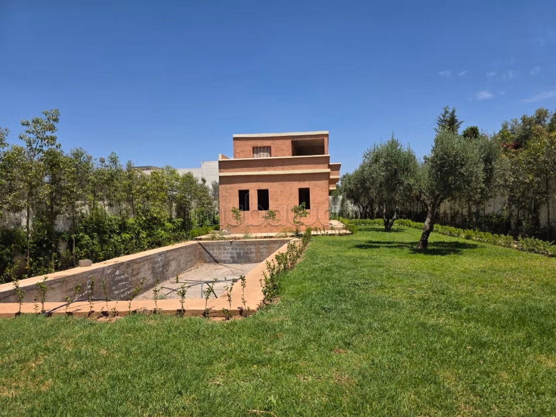 Villa di lusso in vendita su Route de l'Ourika. Superficie di 1000 m². Posti auto e terrazza