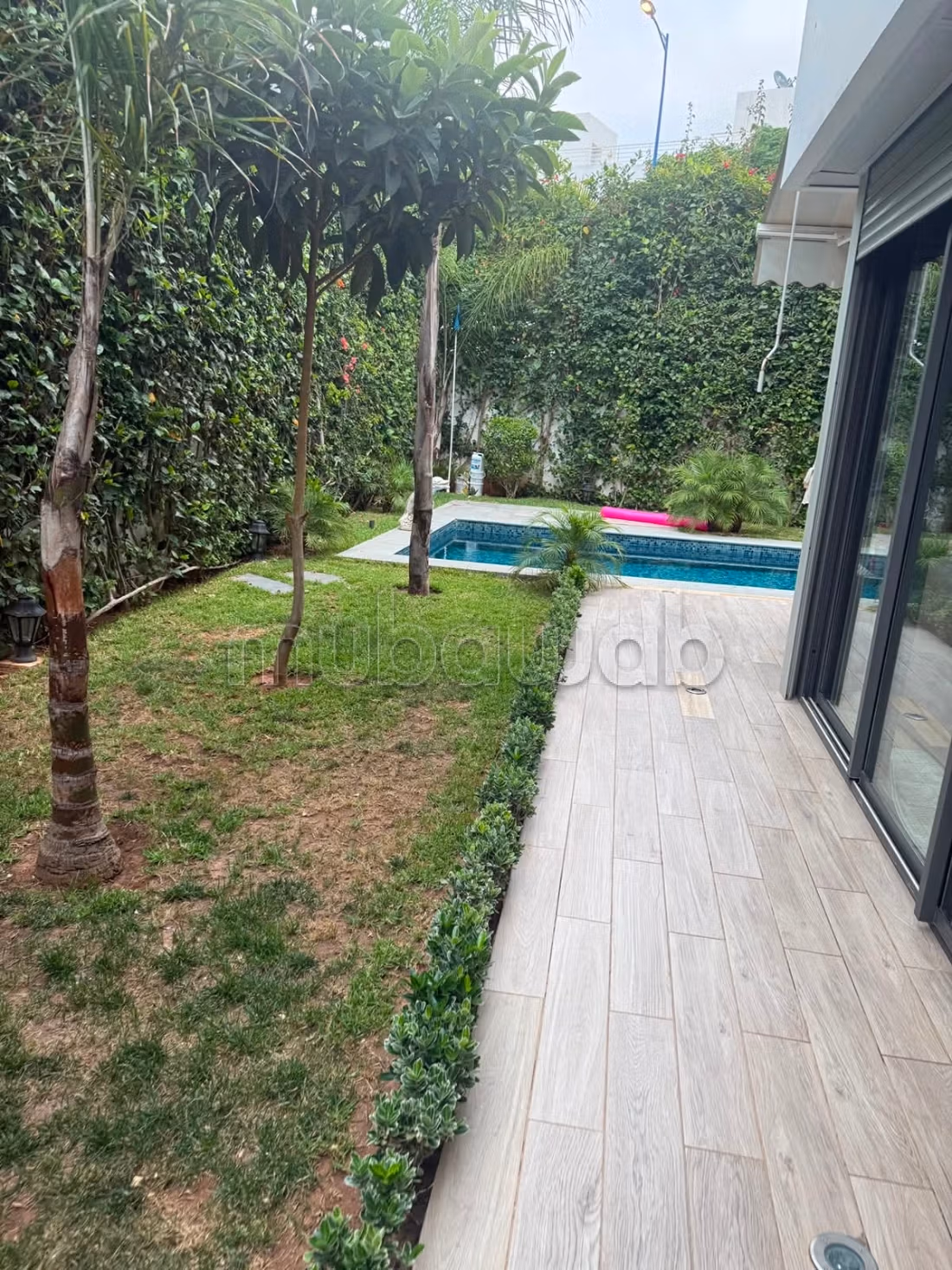 Villa moderna en venta
