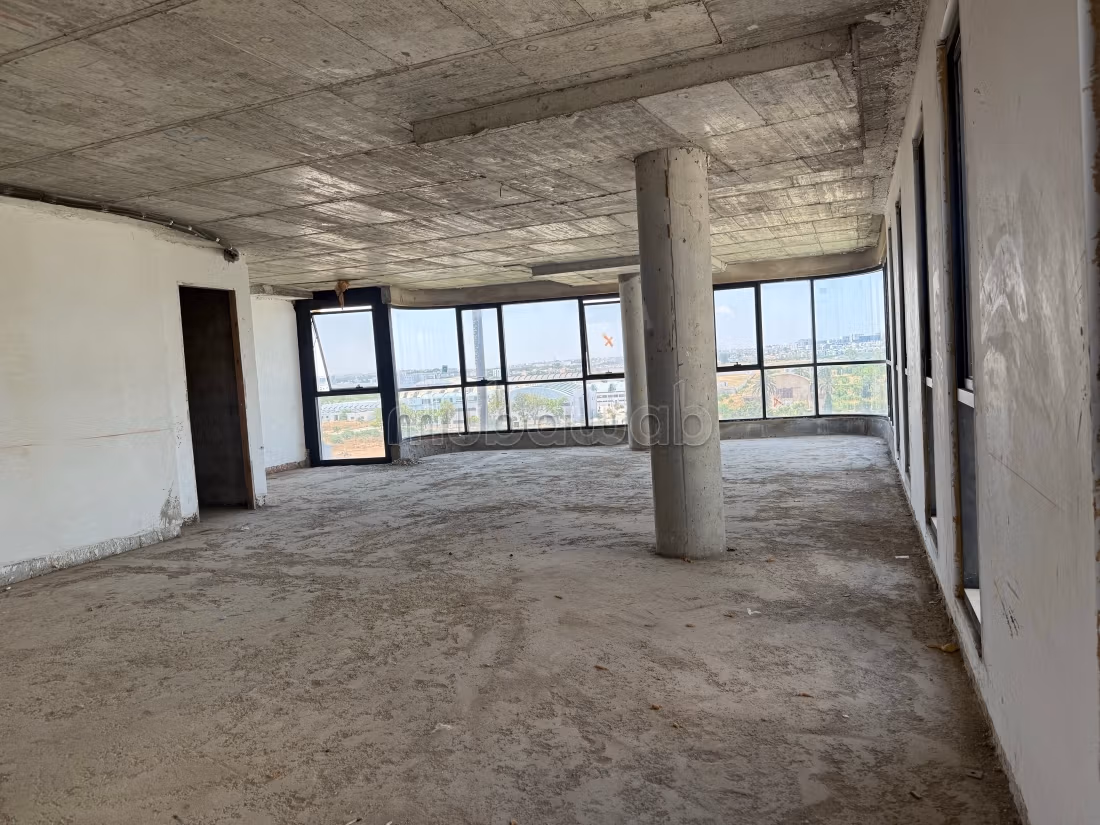Plateau de Bureau CFC vue dégagée